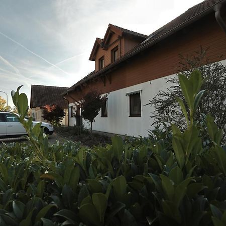 Pension Zum Paradies Harthausen  Bagian luar foto