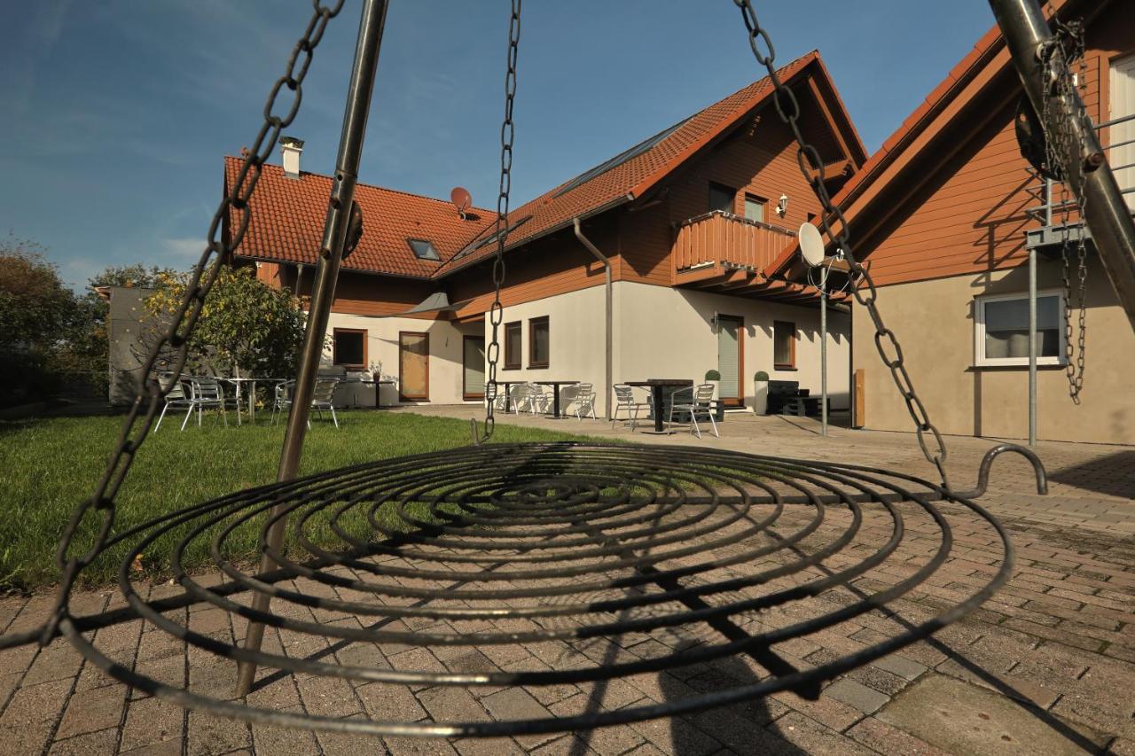Pension Zum Paradies Harthausen  Bagian luar foto