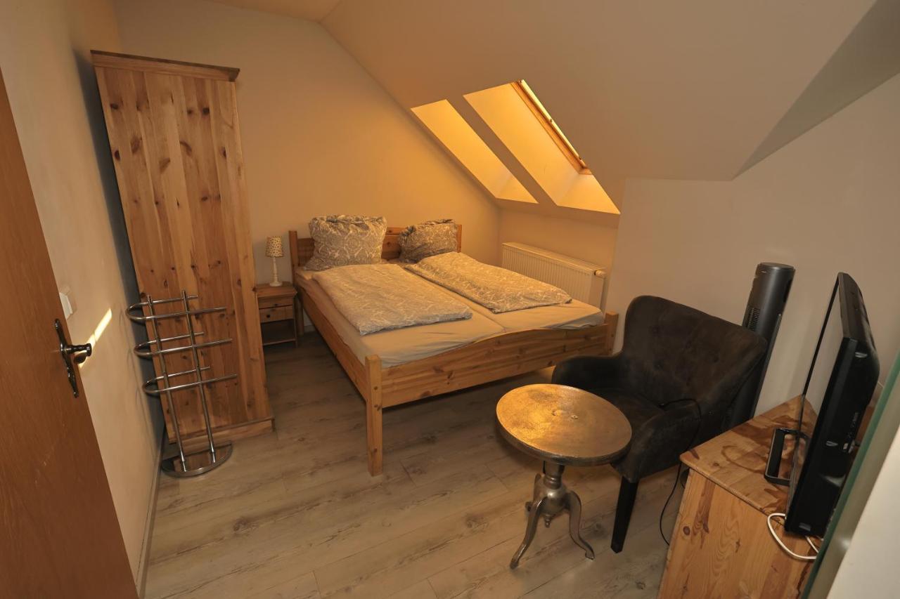 Pension Zum Paradies Harthausen  Bagian luar foto