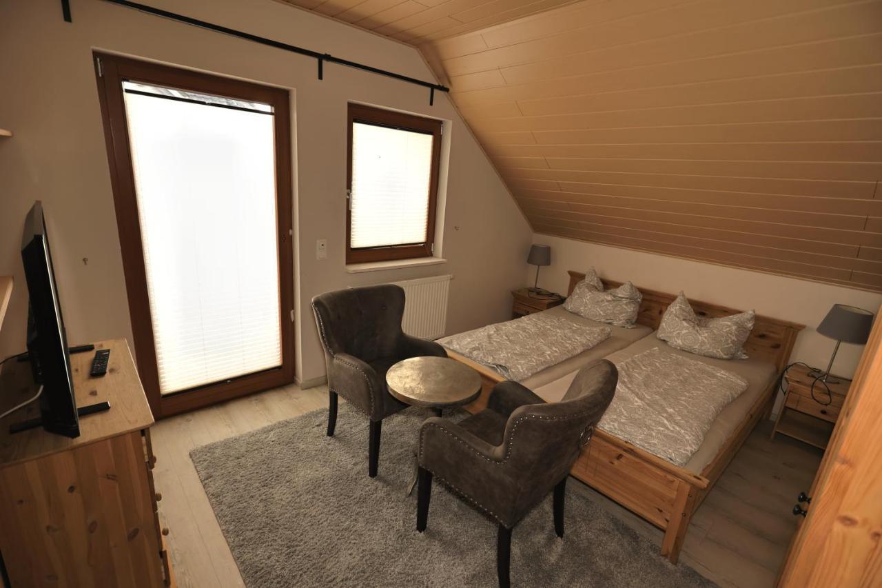 Pension Zum Paradies Harthausen  Bagian luar foto