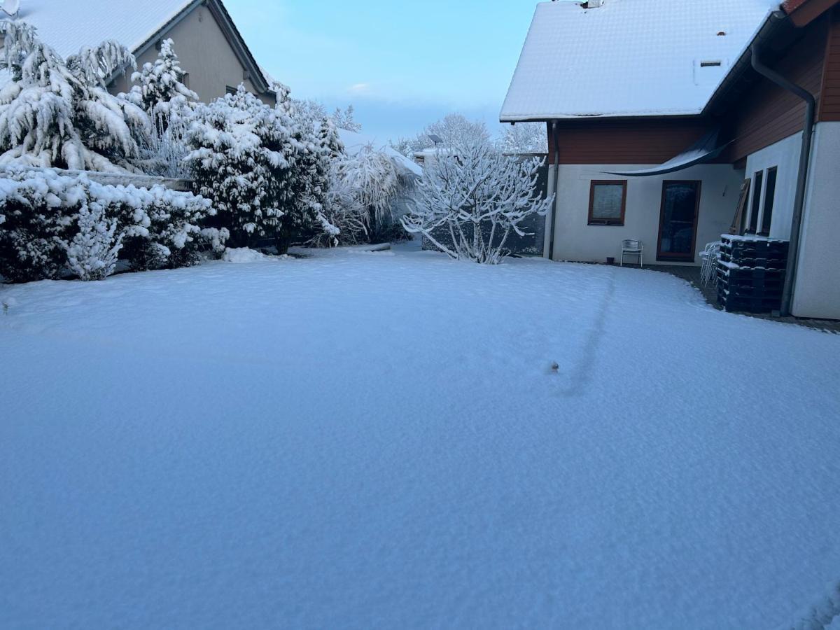 Pension Zum Paradies Harthausen  Bagian luar foto