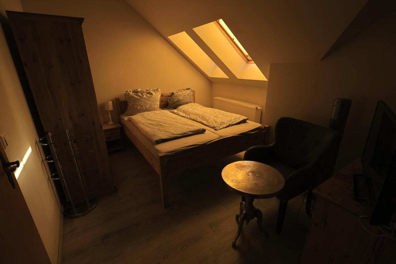 Pension Zum Paradies Harthausen  Bagian luar foto
