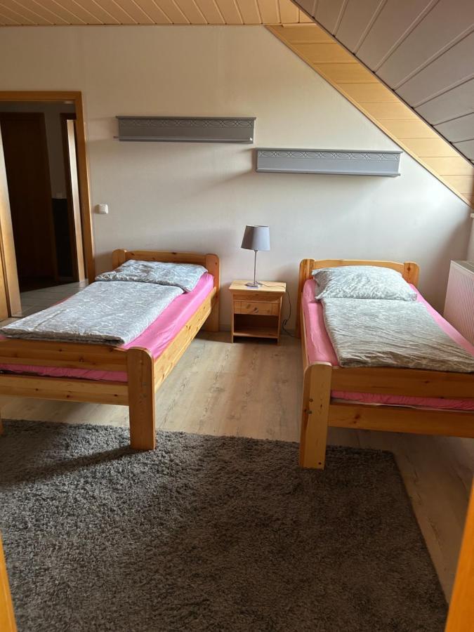 Pension Zum Paradies Harthausen  Bagian luar foto