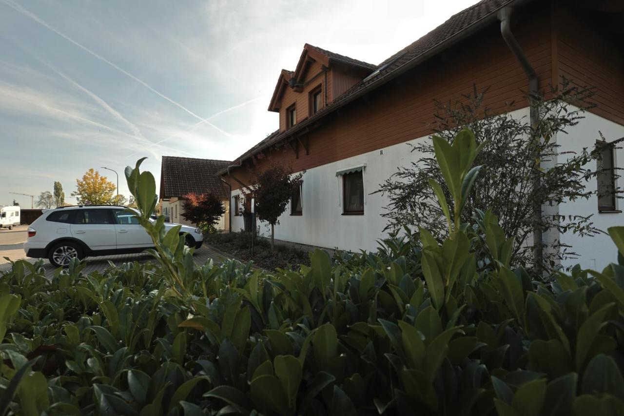 Pension Zum Paradies Harthausen  Bagian luar foto
